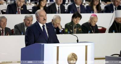 Александр Лукашенко - Лукашенко закашлялся на массовом мероприятии и заявил, что к нему "опять эта зараза вернулась" (видео) - tsn.ua