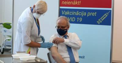 В пятницу продолжится вакцинация высокопоставленных должностных лиц - rus.delfi.lv - Латвия