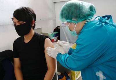 В Малайзии COVID-вакцинация для иностранцев будет бесплатной - facenews.ua - Украина - Малайзия