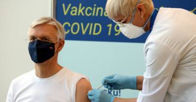 Юрис Стуканс - Министры, отдельные депутаты Сейма и генпрокурор получат вакцину против Covid-19 - rus.delfi.lv - Латвия