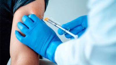 Джон Байден - США смогут вакцинировать 300 млн американцев к концу июля - Байден - bin.ua - Украина - Сша