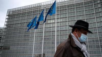 Опрос показал недовольство европейцев политикой ЕС - iz.ru - Финляндия - Испания - Евросоюз - Израиль - Греция