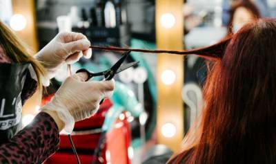 Зачем латвийские парикмахеры и косметологи идут в Конституционный суд - lv.baltnews.com