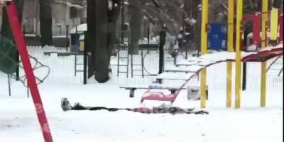 В Киеве на детской площадке от взрыва погиб мужчина (видео) - sharij.net - Киев