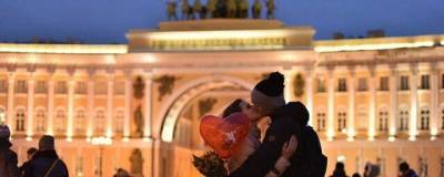 Расходы россиян перед Днем всех влюбленных выросли почти на 60 % - runews24.ru