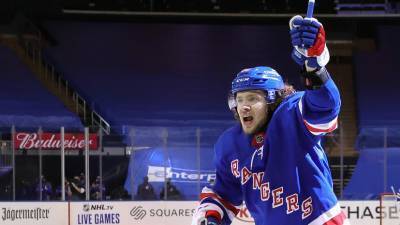 Артемий Панарин - Панарин пропустит матч НХЛ с «Бостоном» из-за травмы - russian.rt.com - Россия - Нью-Йорк - Бостон