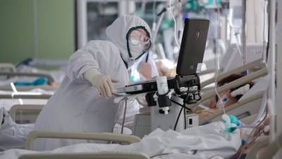 Валерий Вечорко - Врач рассказал, как изменилась клиническая картина больных COVID-19 - newinform.com - Москва
