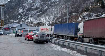 Очередь из сотен грузовиков образовалась на грузино-российской границе - sputnik-georgia.ru - Россия - Грузия - Тбилиси - Армения