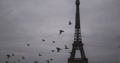 Эйфелеву башню впервые за последние 50 лет перекрасят в другой цвет: как изменится главная достопримечательность Парижа - tsn.ua - Франция - Париж