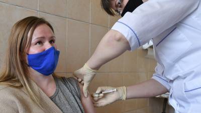Полный цикл вакцинации от COVID завершили 35 тыс. петербуржцев - dp.ru - Санкт-Петербург