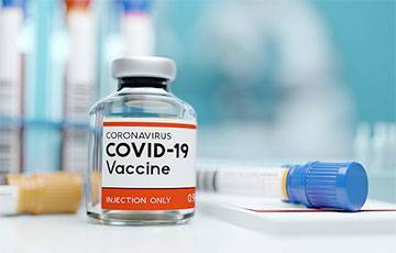 Эндрю Поллард - Майкл Кинч - Ученые предупредили о риске «устаревания» вакцин от коронавируса - charter97.org