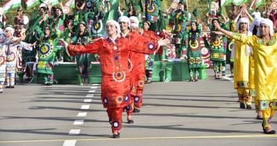 Коронавирус не помеха: власти Таджикистана разрешили праздновать Навруз - dialog.tj - Таджикистан