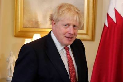 Борис Джонсон - Джонсон: власти Британии не будут вводить в стране ковид-паспорта - aif.ru - Англия