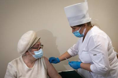 Более 17 тысяч жителей Ставрополья старше 60 лет вакцинировались от COVID-19 - etokavkaz.ru - Ставрополье край