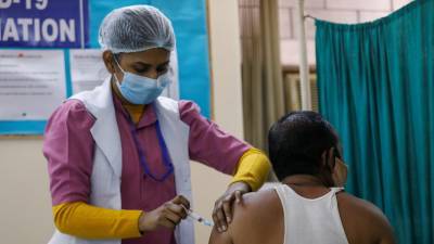Венкатеш Варм - В Индии рассказали о ходе вакцинации от коронавируса в стране - russian.rt.com - Россия - Индия