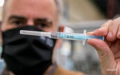 В Греции мужчина умер через восемь минут после COVID-вакцинации - korrespondent.net - Греция - Ираклион