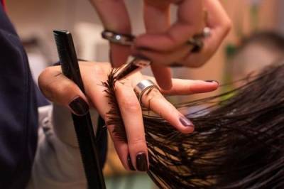 Когда в Латвии начнут работать парикмахерские и салоны красоты - argumenti.ru - Латвия
