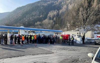 Новые правила въезда: на границе Италии и Австрии 40-километровая очередь - korrespondent.net - Италия - Австрия