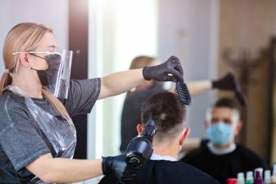 Хорст Зеехофер - В Германии с 1 марта открываются парикмахерские: что изменится для клиентов? - aussiedlerbote.de