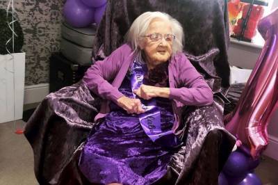 В доме престарелых устроили 100-летней женщине лучший день рождения - rbnews.uk - Бирмингем