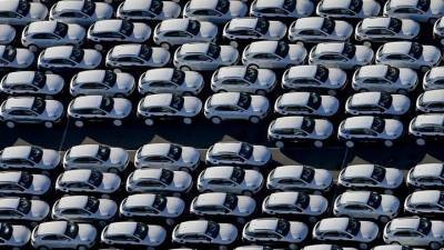 Продажи новых автомобилей в Евросоюзе упали в январе на 24% - vesti.ru - Евросоюз