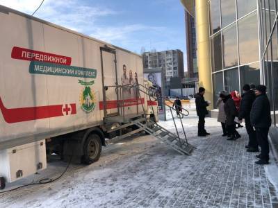 На прививку становись: у "Европы" очередь желающих защитить себя от "короны" липчан - lipetskmedia.ru - Липецк