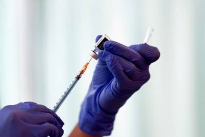 Богатые страны уличили в закупке вакцин с избытком - lenta.ru - Сша - Англия - Япония - Австралия - Канада - Евросоюз