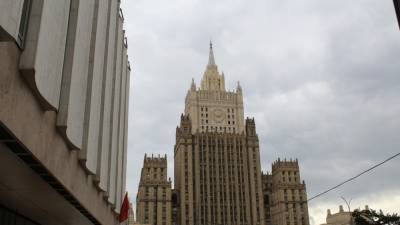 МИД РФ предложил иностранным дипломатам в Москве привиться от коронавируса - inforeactor.ru - Россия - Москва - Снг
