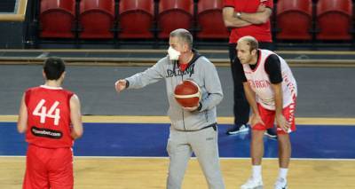 Ильяс Зурос: "мы дадим шанс молодым баскетболистам" - sputnik-georgia.ru - Финляндия - Сербия - Грузия - Тбилиси