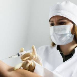 Денис Шмыгаль - Премьер-министр Шмыгаль назвал два пути получения Украиной вакцины от коронавируса - reporter-ua.com