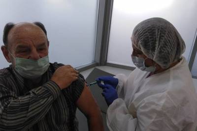 Мобильный пункт вакцинации от COVID-19 в первый день посетили 100 чебоксарцев - cheb.mk.ru - Чебоксары