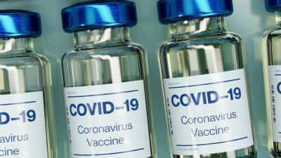 Рауль Пино - Американки пошли на хитрость ради прививки от коронавируса - nation-news.ru - Сша - штат Флорида