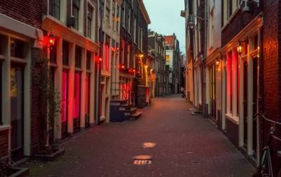 В Амстердаме приняли решение о ликвидации района "красных фонарей" - korrespondent.net - Голландия - Амстердам