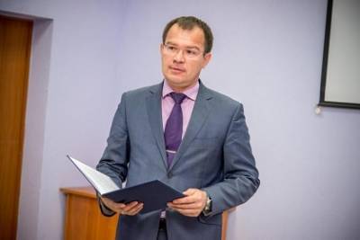 Рамзиль Кучарбаев - Министра российского региона обвинили в превышении полномочий - lenta.ru - республика Башкирия - Кумертау