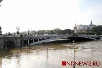 В Париже Сена затопила несколько набережных - newdaynews.ru - Париж