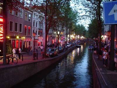 В Амстердаме закрывают квартал красных фонарей и мира - cursorinfo.co.il - Амстердам