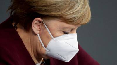 Ангела Меркель - В ФРГ обещают к концу лета завершить вакцинацию от COVID-19 - svoboda.org