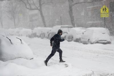 В Нью-Йорке мощный снегопад: закрыли аэропорты – фото - 24tv.ua - Турция - Сша - Нью-Йорк - Нью-Йорк - штат Нью-Джерси