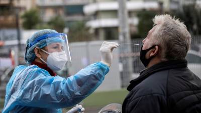Анатолий Альтштейн - В Греции за сутки выявили 1261 новый случай коронавируса - russian.rt.com - Греция