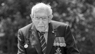 Томас Мур - Tom Moore - В Британии от COVID-19 умер 100-летний ветеран, который собрал медикам 37 миллионов евро - 24tv.ua - Англия