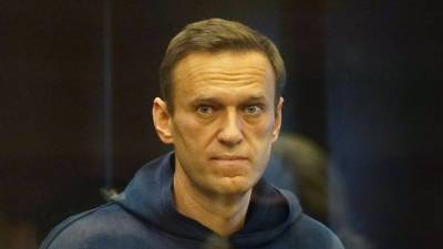 Алексей Навальный - Россия - Суд изменил приговор Навальному с условного на реальный - 5-tv.ru - Москва