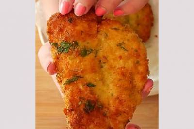 Блогерша показала простой способ сделать самую хрустящую курицу в панировке - lenta.ru - Австралия - Мельбурн