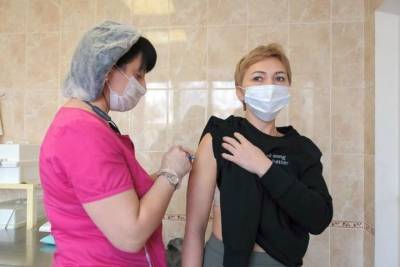 В Тамбовском районе полный курс вакцинации против коронавируса прошли более 900 жителей - tambov.mk.ru