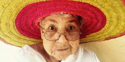Рауль Пино - Женщины переоделись старушками, чтобы получить прививку от COVID-19 - detaly.co.il - Сша - штат Флорида