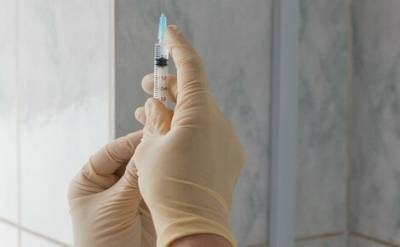 The New York Times: Израиль может закупить российскую вакцину от коронавируса для Сирии - echo.msk.ru - Сирия - New York - Израиль - Тель-Авив - Дамаск - New York