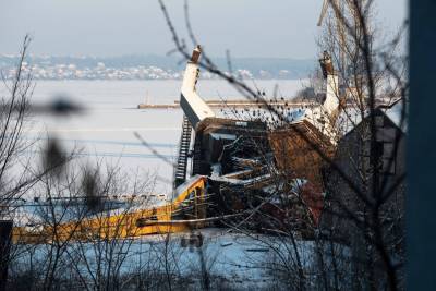 Александр Архипов - Запорожский фотограф опубликовал снимки разрушенного крана в порту Ленина, – ФОТО - inform.zp.ua - Запорожье