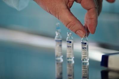 Ученые задумались о ненадобности второй прививки для переболевших коронавирусом - lenta.ru - штат Мэриленд