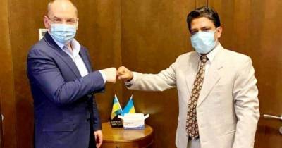 Вакцина CoviShield. Что за препарат везет Степанов из Индии и кого не стоит им прививать - dsnews.ua