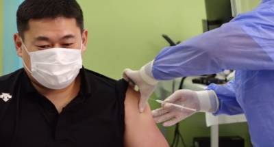 В Монголии стартовала вакцинация: первым привился премьер-министр - eadaily.com - Англия - Монголия
