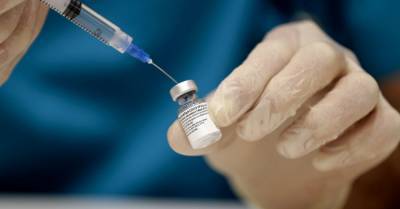 В понедельник первую прививку от Covid-19 получили 1534 человека - rus.delfi.lv - Латвия
